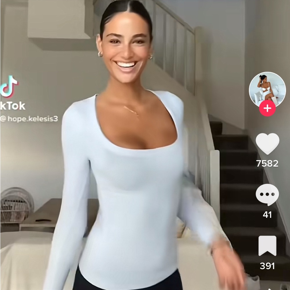 Staple Rib Scoop Neck Long Sleeve Top